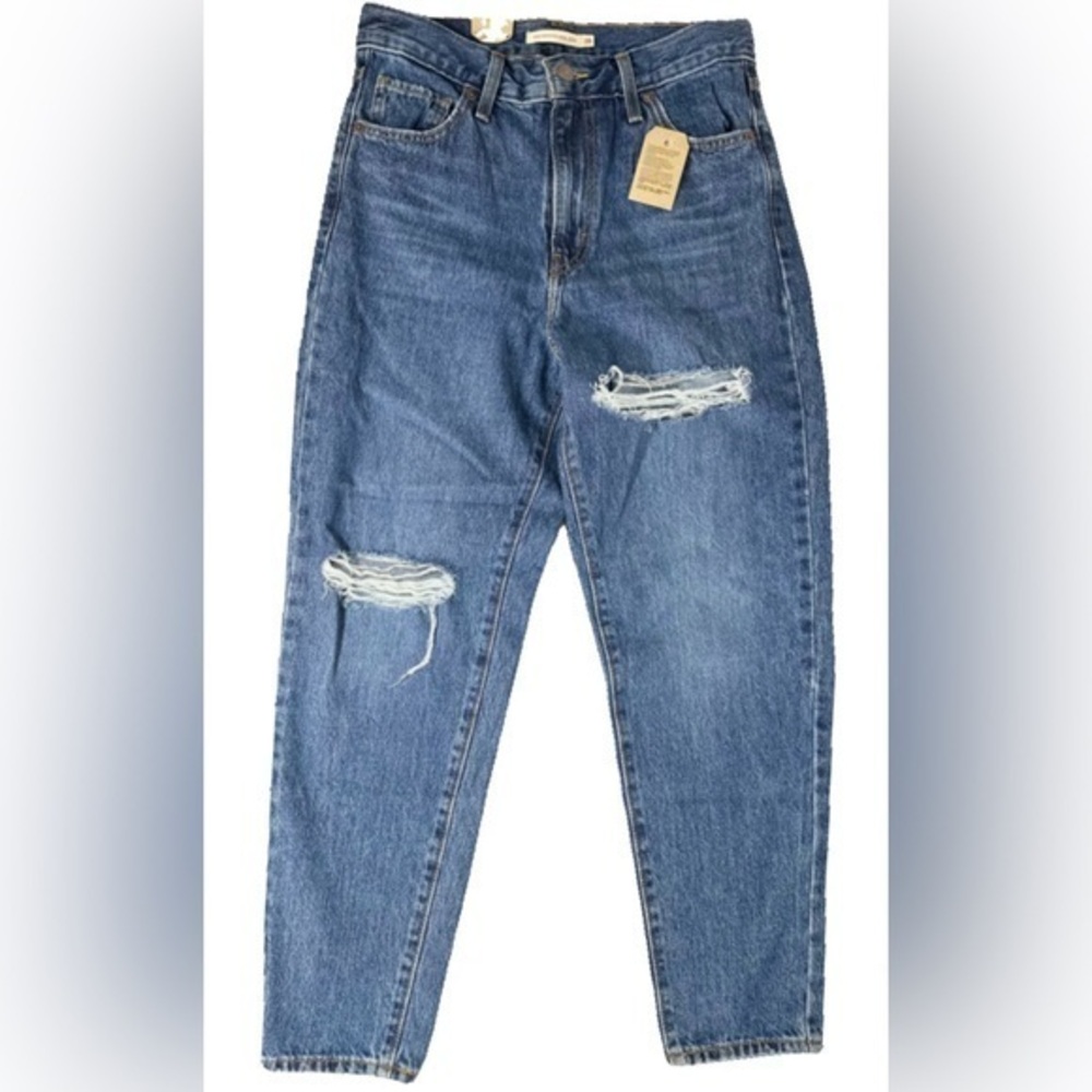 LEVI’S High-Waist Mom Jeans